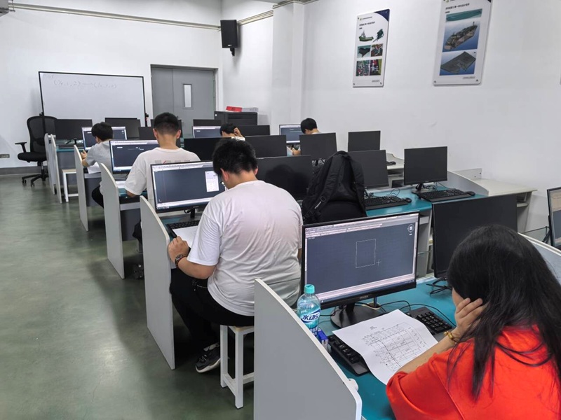 赛出风采，技促成长