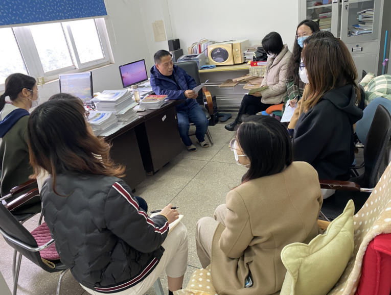 英语教研室开展第5周政治理论学习暨教研活动