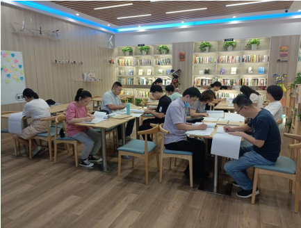 集体阅卷总结得失，随时准备新的起航