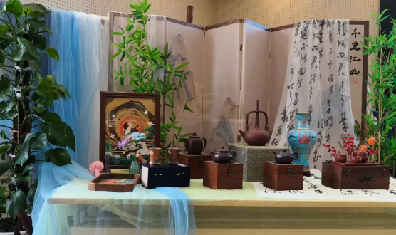 “花神承锡韵，非遗润青春”非遗进校园活动顺利举行
