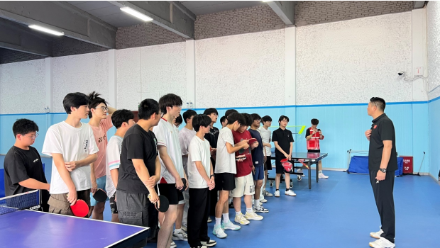 “乒”搏逐梦  聚力青春——机械工程学院举办2026年乒乓球班超比赛