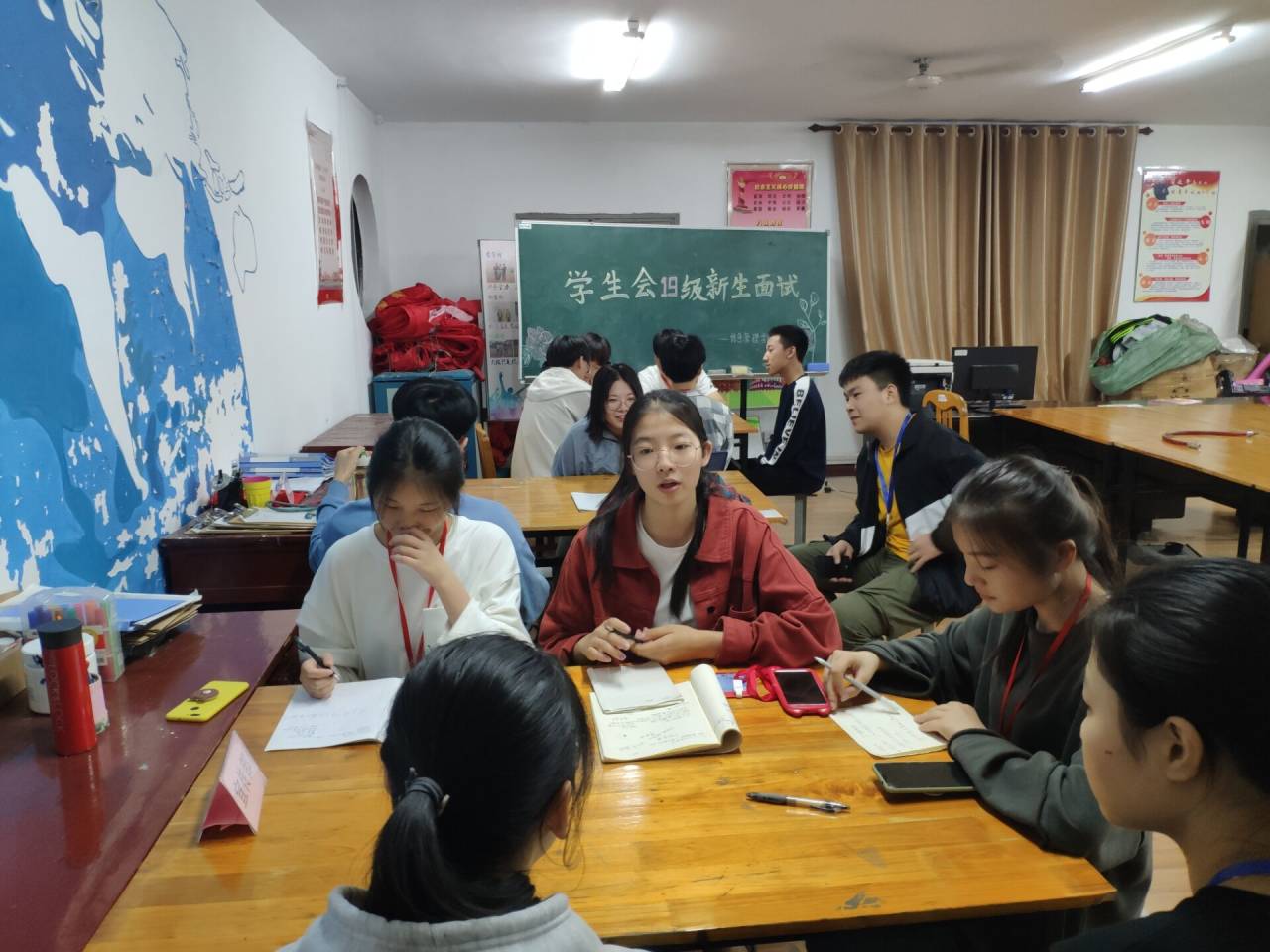 青春风采，继往开来                       ——信息管理学院学生会2019级招新面试