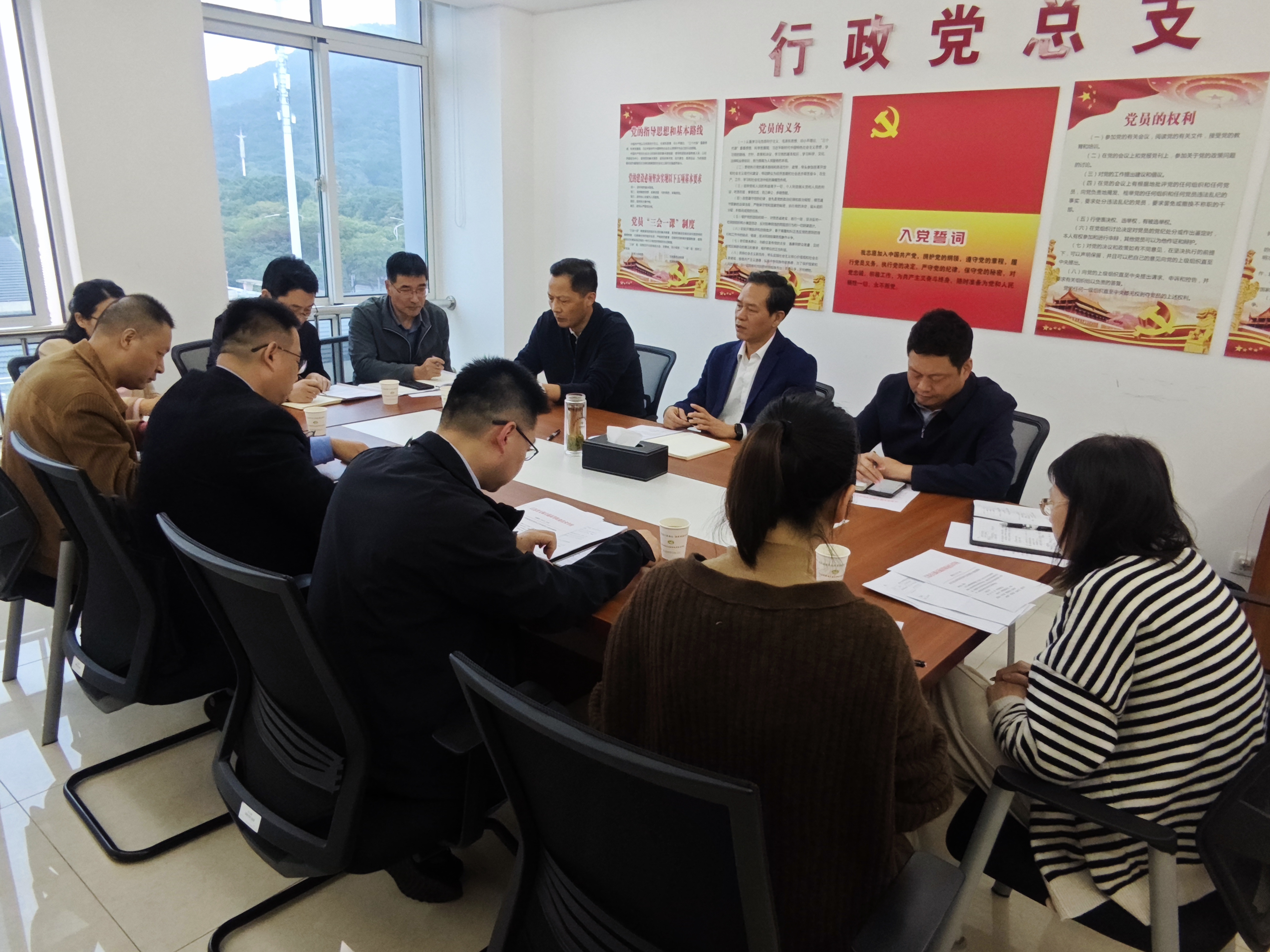 学校召开深化校企合作工作推进会