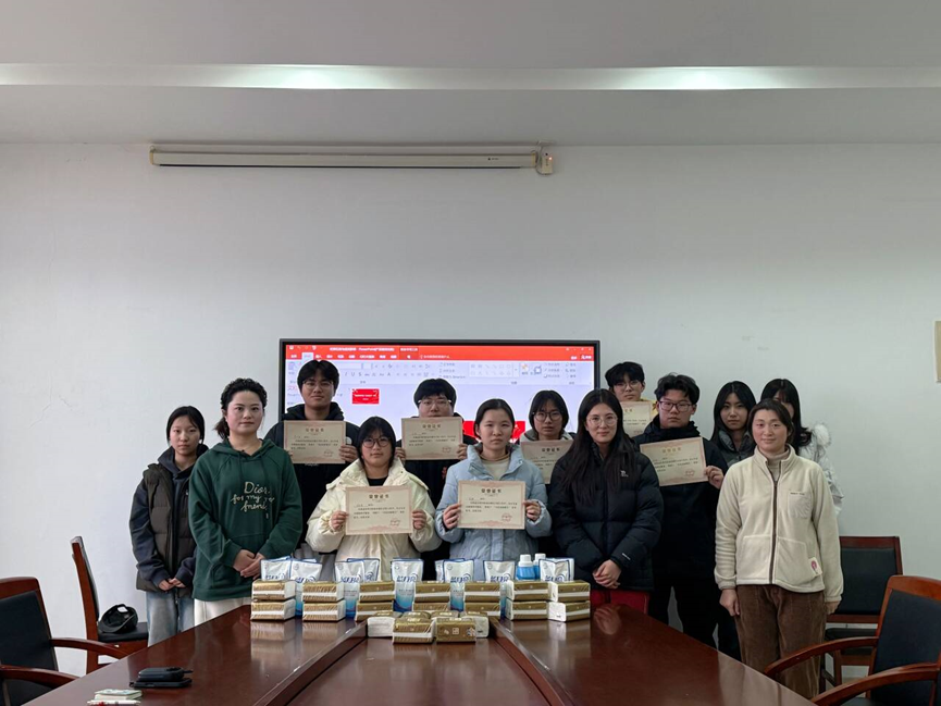 “宿”造文明 ,“寓”见美好——物流管理学院表彰优秀楼长 夯实宿舍育人根基